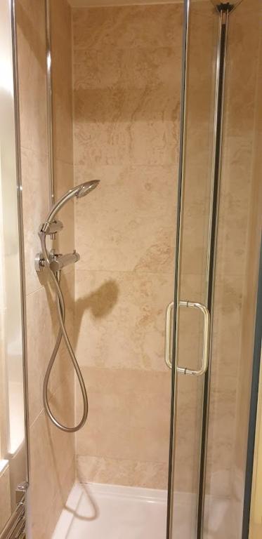 Double room with bathroom in central London - Vauxhall room 4