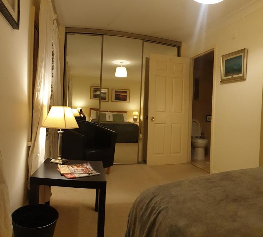 Double room with bathroom in central London - Vauxhall room 5